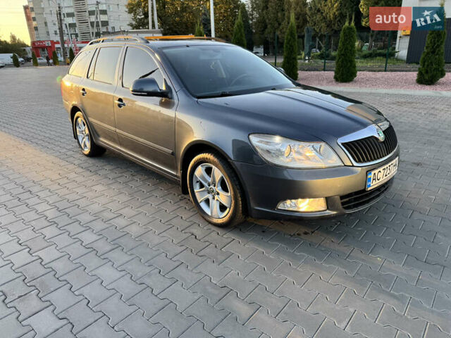 Серый Шкода Октавия, объемом двигателя 1.6 л и пробегом 259 тыс. км за 8800 $, фото 1 на Automoto.ua