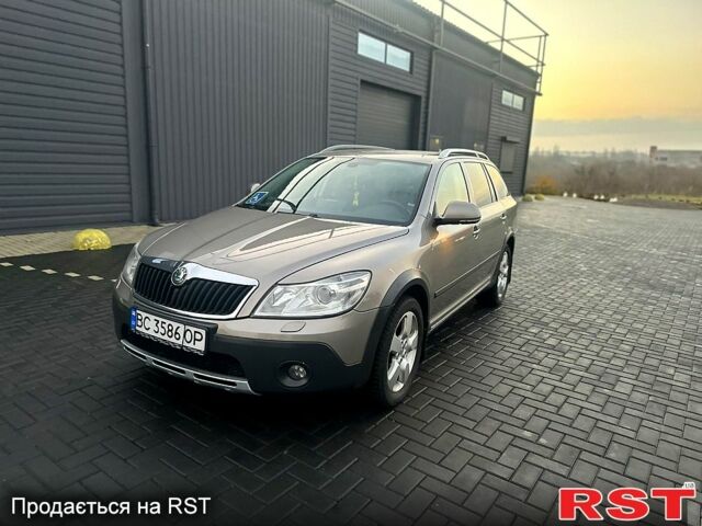 Серый Шкода Октавия, объемом двигателя 2 л и пробегом 240 тыс. км за 11500 $, фото 1 на Automoto.ua