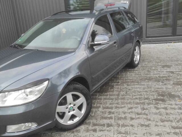Сірий Шкода Октавія, об'ємом двигуна 1.6 л та пробігом 295 тис. км за 7700 $, фото 1 на Automoto.ua