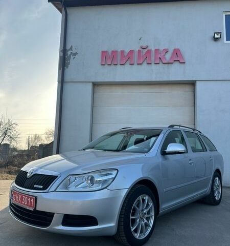 Сірий Шкода Октавія, об'ємом двигуна 1.6 л та пробігом 295 тис. км за 8550 $, фото 1 на Automoto.ua