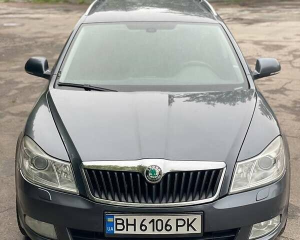 Шкода Октавия 2011 в Львове на Automoto.ua Серый Шкода Октавия, объемом двигателя 1.2 л и пробегом 229 тыс. км за 6700 $, фото 1 на Automoto.ua