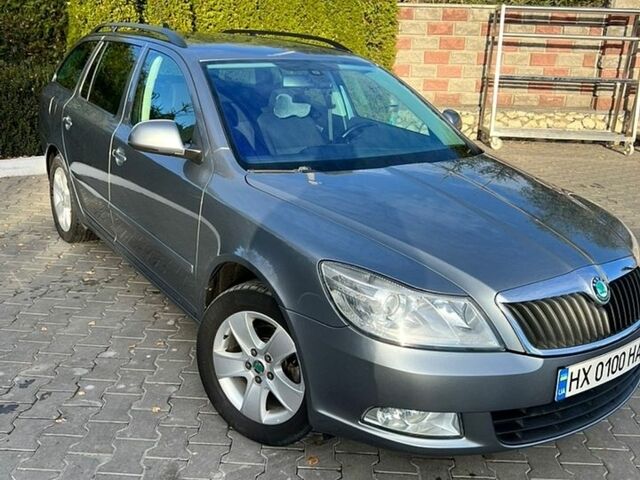 Сірий Шкода Октавія, об'ємом двигуна 1.6 л та пробігом 215 тис. км за 8900 $, фото 1 на Automoto.ua