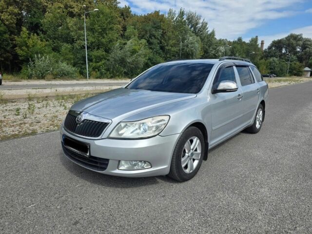 Серый Шкода Октавия, объемом двигателя 1.4 л и пробегом 220 тыс. км за 6587 $, фото 1 на Automoto.ua