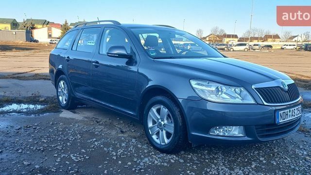 Серый Шкода Октавия, объемом двигателя 1.6 л и пробегом 182 тыс. км за 9499 $, фото 1 на Automoto.ua