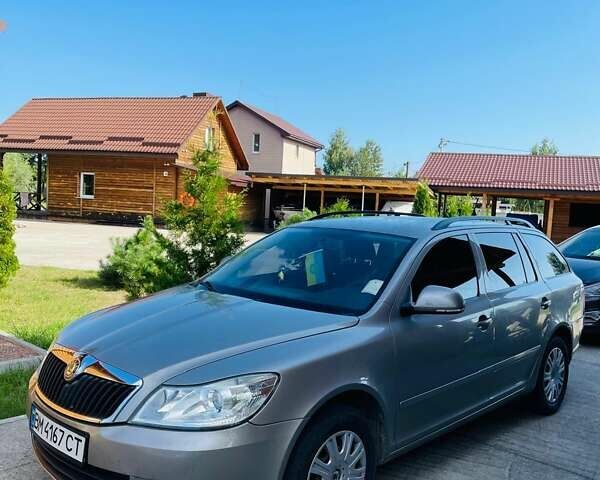 Сірий Шкода Октавія, об'ємом двигуна 1.8 л та пробігом 218 тис. км за 8500 $, фото 1 на Automoto.ua