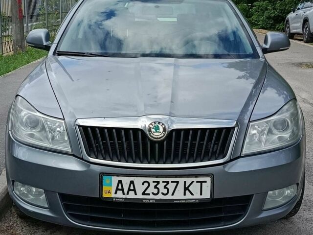 Сірий Шкода Октавія, об'ємом двигуна 1.8 л та пробігом 363 тис. км за 6800 $, фото 1 на Automoto.ua