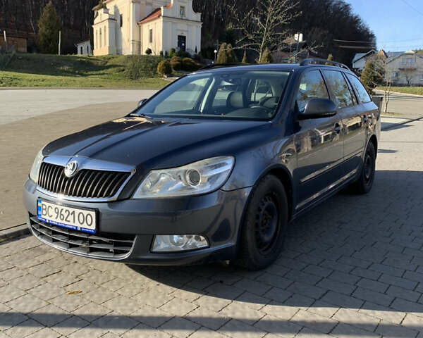 Серый Шкода Октавия, объемом двигателя 1.8 л и пробегом 233 тыс. км за 6800 $, фото 1 на Automoto.ua