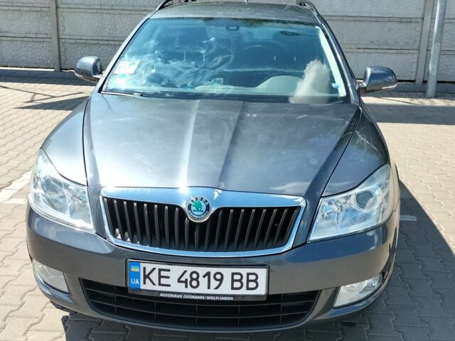 Сірий Шкода Октавія, об'ємом двигуна 0 л та пробігом 162 тис. км за 8595 $, фото 1 на Automoto.ua