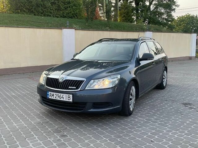 Серый Шкода Октавия, объемом двигателя 1.6 л и пробегом 278 тыс. км за 6250 $, фото 1 на Automoto.ua
