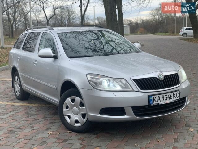 Серый Шкода Октавия, объемом двигателя 1.6 л и пробегом 291 тыс. км за 7500 $, фото 1 на Automoto.ua