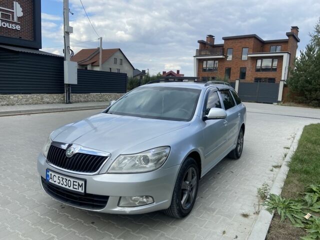 Сірий Шкода Октавія, об'ємом двигуна 1.6 л та пробігом 440 тис. км за 5817 $, фото 1 на Automoto.ua