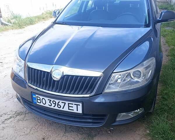 Серый Шкода Октавия, объемом двигателя 1.8 л и пробегом 180 тыс. км за 7900 $, фото 1 на Automoto.ua
