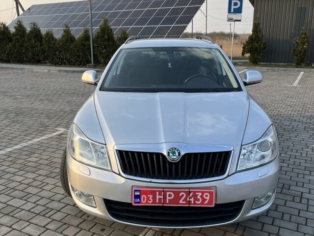 Серый Шкода Октавия, объемом двигателя 1.8 л и пробегом 200 тыс. км за 5999 $, фото 1 на Automoto.ua