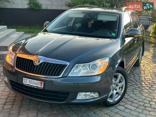 Серый Шкода Октавия, объемом двигателя 1.6 л и пробегом 202 тыс. км за 9999 $, фото 1 на Automoto.ua