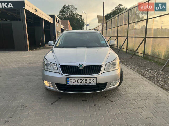 Серый Шкода Октавия, объемом двигателя 1.97 л и пробегом 244 тыс. км за 9200 $, фото 1 на Automoto.ua