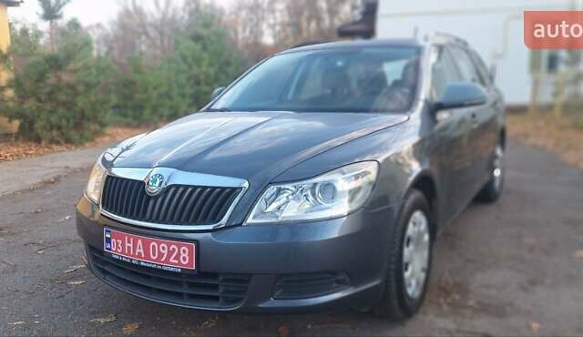 Сірий Шкода Октавія, об'ємом двигуна 0 л та пробігом 225 тис. км за 6600 $, фото 1 на Automoto.ua