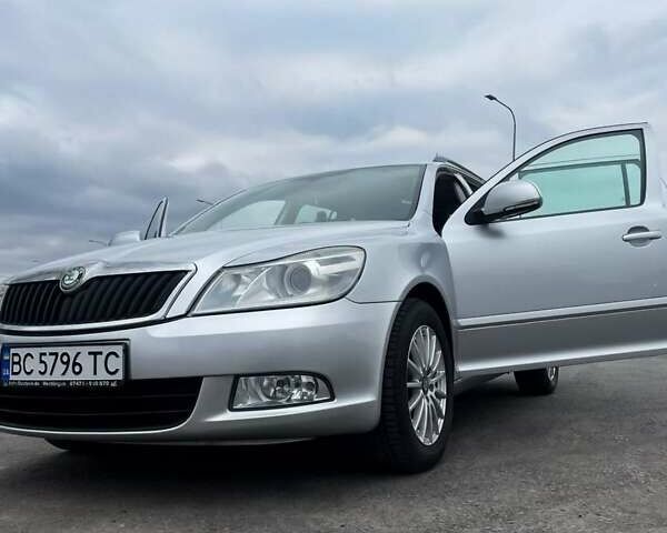 Сірий Шкода Октавія, об'ємом двигуна 1.6 л та пробігом 308 тис. км за 7900 $, фото 1 на Automoto.ua