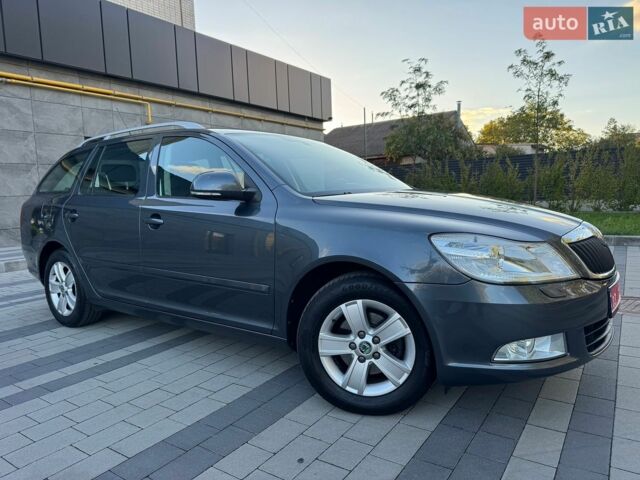 Серый Шкода Октавия, объемом двигателя 1.6 л и пробегом 207 тыс. км за 9800 $, фото 1 на Automoto.ua