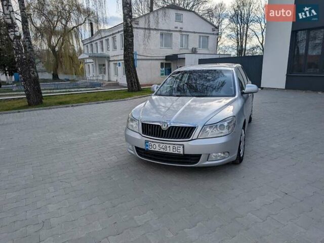 Серый Шкода Октавия, объемом двигателя 1.6 л и пробегом 272 тыс. км за 6600 $, фото 1 на Automoto.ua