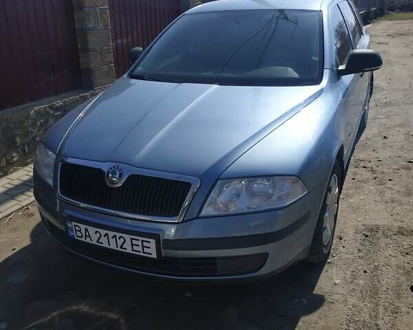 Серый Шкода Октавия, объемом двигателя 1.6 л и пробегом 227 тыс. км за 7500 $, фото 1 на Automoto.ua