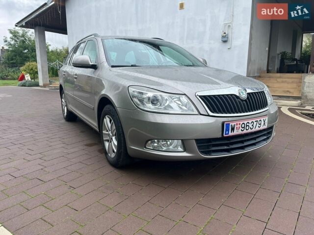 Сірий Шкода Октавія, об'ємом двигуна 1.6 л та пробігом 288 тис. км за 8450 $, фото 1 на Automoto.ua
