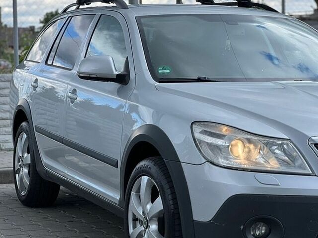 Сірий Шкода Октавія, об'ємом двигуна 1.97 л та пробігом 233 тис. км за 11999 $, фото 1 на Automoto.ua