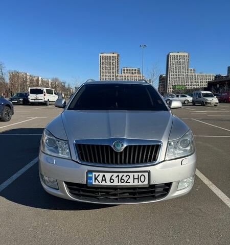Серый Шкода Октавия, объемом двигателя 2 л и пробегом 284 тыс. км за 8500 $, фото 1 на Automoto.ua