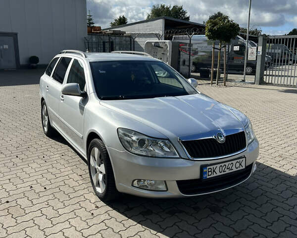 Серый Шкода Октавия, объемом двигателя 2.01 л и пробегом 280 тыс. км за 10200 $, фото 1 на Automoto.ua