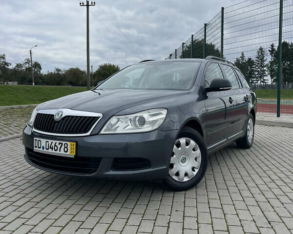 Сірий Шкода Октавія, об'ємом двигуна 1.39 л та пробігом 175 тис. км за 7900 $, фото 1 на Automoto.ua