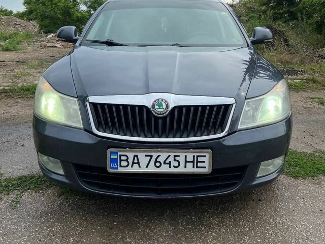 Сірий Шкода Октавія, об'ємом двигуна 1.6 л та пробігом 308 тис. км за 7000 $, фото 1 на Automoto.ua