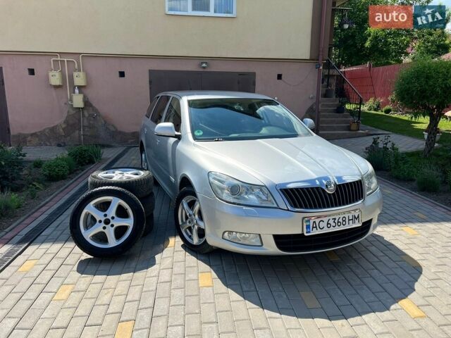 Сірий Шкода Октавія, об'ємом двигуна 1.6 л та пробігом 387 тис. км за 6800 $, фото 1 на Automoto.ua