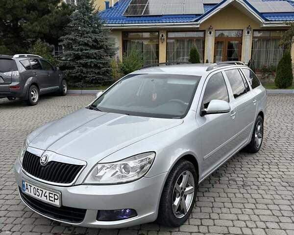 Шкода Октавия 2011 в Долине на Automoto.ua Серый Шкода Октавия, объемом двигателя 1.6 л и пробегом 310 тыс. км за 6750 $, фото 1 на Automoto.ua