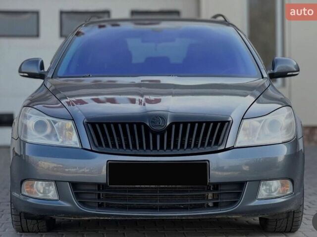 Сірий Шкода Октавія, об'ємом двигуна 1.6 л та пробігом 250 тис. км за 9200 $, фото 1 на Automoto.ua