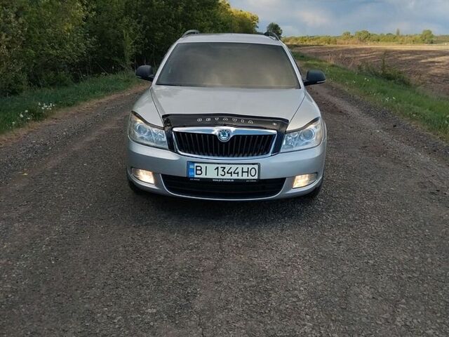 Серый Шкода Октавия, объемом двигателя 1.6 л и пробегом 350 тыс. км за 7700 $, фото 1 на Automoto.ua