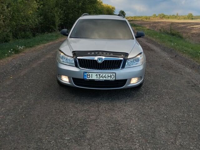 Сірий Шкода Октавія, об'ємом двигуна 1.6 л та пробігом 350 тис. км за 7700 $, фото 1 на Automoto.ua