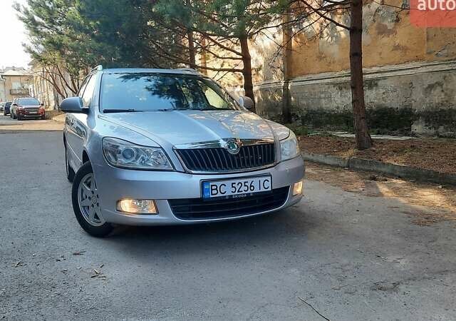 Серый Шкода Октавия, объемом двигателя 1.99 л и пробегом 242 тыс. км за 8100 $, фото 1 на Automoto.ua