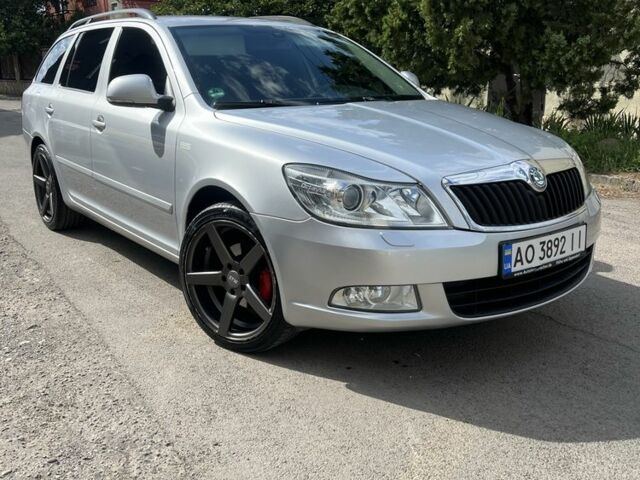Серый Шкода Октавия, объемом двигателя 1.2 л и пробегом 270 тыс. км за 8000 $, фото 1 на Automoto.ua
