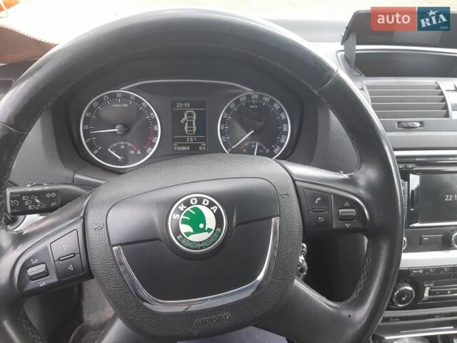 Серый Шкода Октавия, объемом двигателя 1.6 л и пробегом 330 тыс. км за 7800 $, фото 1 на Automoto.ua