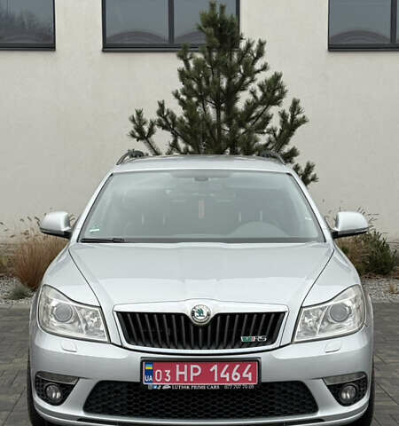 Серый Шкода Октавия, объемом двигателя 2 л и пробегом 237 тыс. км за 10500 $, фото 1 на Automoto.ua