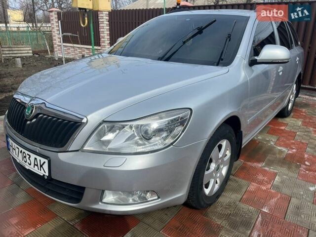 Серый Шкода Октавия, объемом двигателя 1.39 л и пробегом 200 тыс. км за 7200 $, фото 1 на Automoto.ua