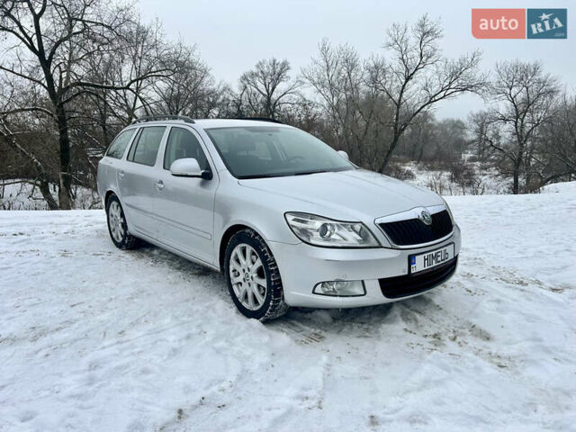 Серый Шкода Октавия, объемом двигателя 1.6 л и пробегом 287 тыс. км за 7700 $, фото 1 на Automoto.ua