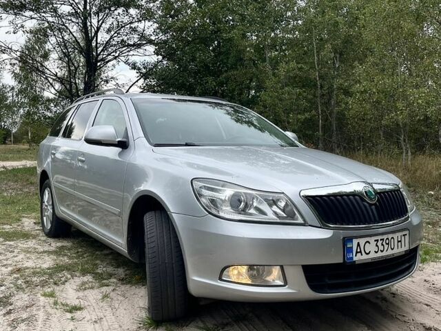 Серый Шкода Октавия, объемом двигателя 1.6 л и пробегом 306 тыс. км за 9300 $, фото 1 на Automoto.ua