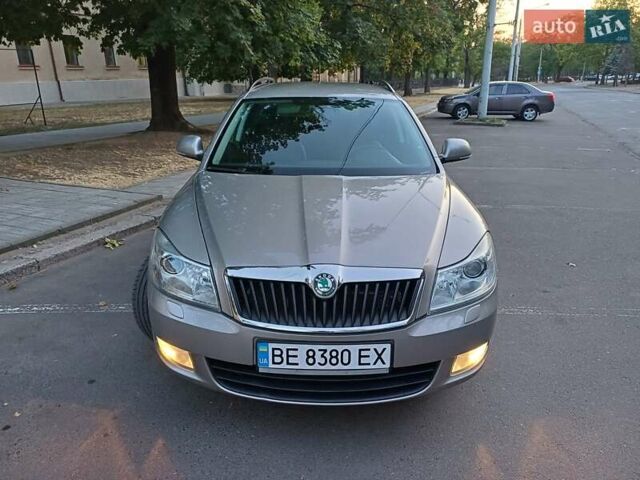 Серый Шкода Октавия, объемом двигателя 1.8 л и пробегом 261 тыс. км за 8800 $, фото 1 на Automoto.ua