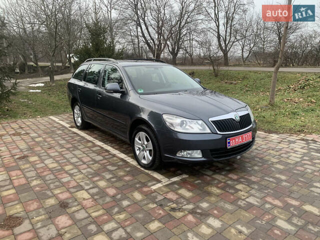 Серый Шкода Октавия, объемом двигателя 1.99 л и пробегом 225 тыс. км за 8900 $, фото 1 на Automoto.ua