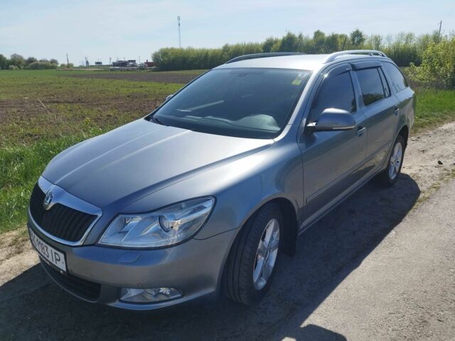 Шкода Октавія 2012 у Костополе на Automoto.ua Сірий Шкода Октавія, об'ємом двигуна 1.6 л та пробігом 248 тис. км за 9300 $, фото 1 на Automoto.ua