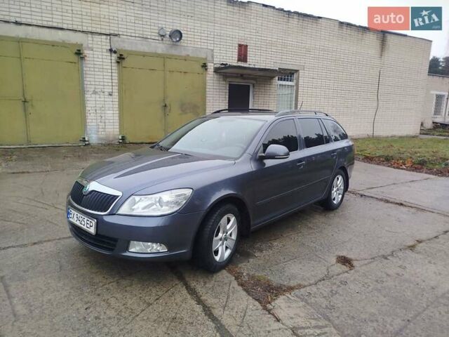 Сірий Шкода Октавія, об'ємом двигуна 1.6 л та пробігом 245 тис. км за 8500 $, фото 1 на Automoto.ua