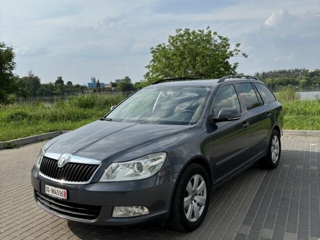 Серый Шкода Октавия, объемом двигателя 1.4 л и пробегом 204 тыс. км за 8300 $, фото 1 на Automoto.ua