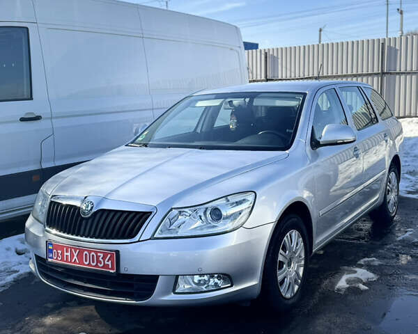 Сірий Шкода Октавія, об'ємом двигуна 1.6 л та пробігом 280 тис. км за 8499 $, фото 1 на Automoto.ua