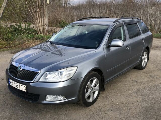 Сірий Шкода Октавія, об'ємом двигуна 1.6 л та пробігом 240 тис. км за 8900 $, фото 1 на Automoto.ua
