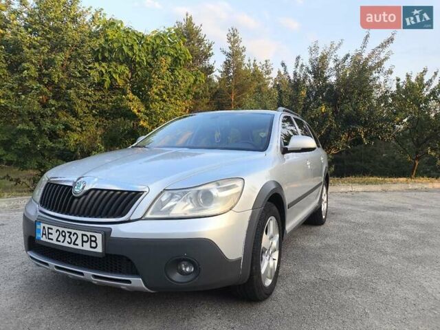 Серый Шкода Октавия, объемом двигателя 1.8 л и пробегом 285 тыс. км за 9100 $, фото 1 на Automoto.ua